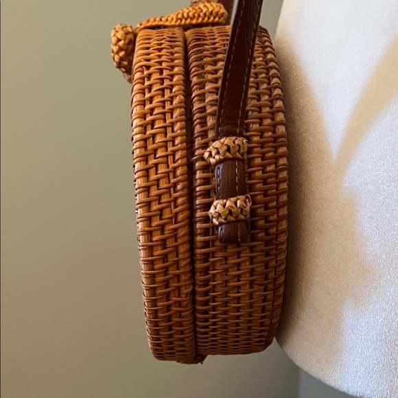 Lulus Braided Rattan Crossbody Bag - Picture 9 of 12